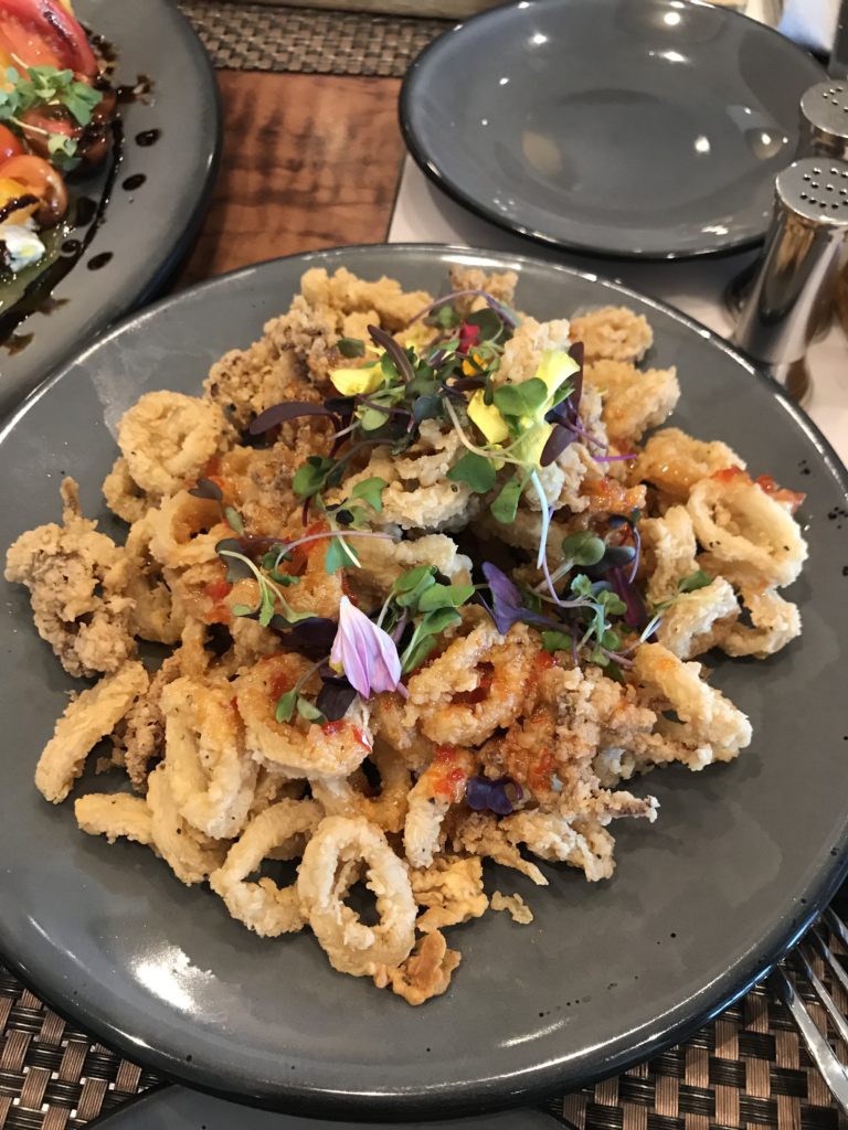 calamari, live hotel