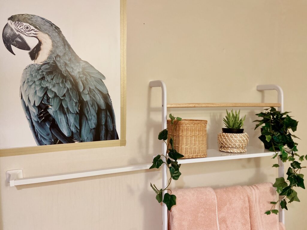 parrot print, towel rack 